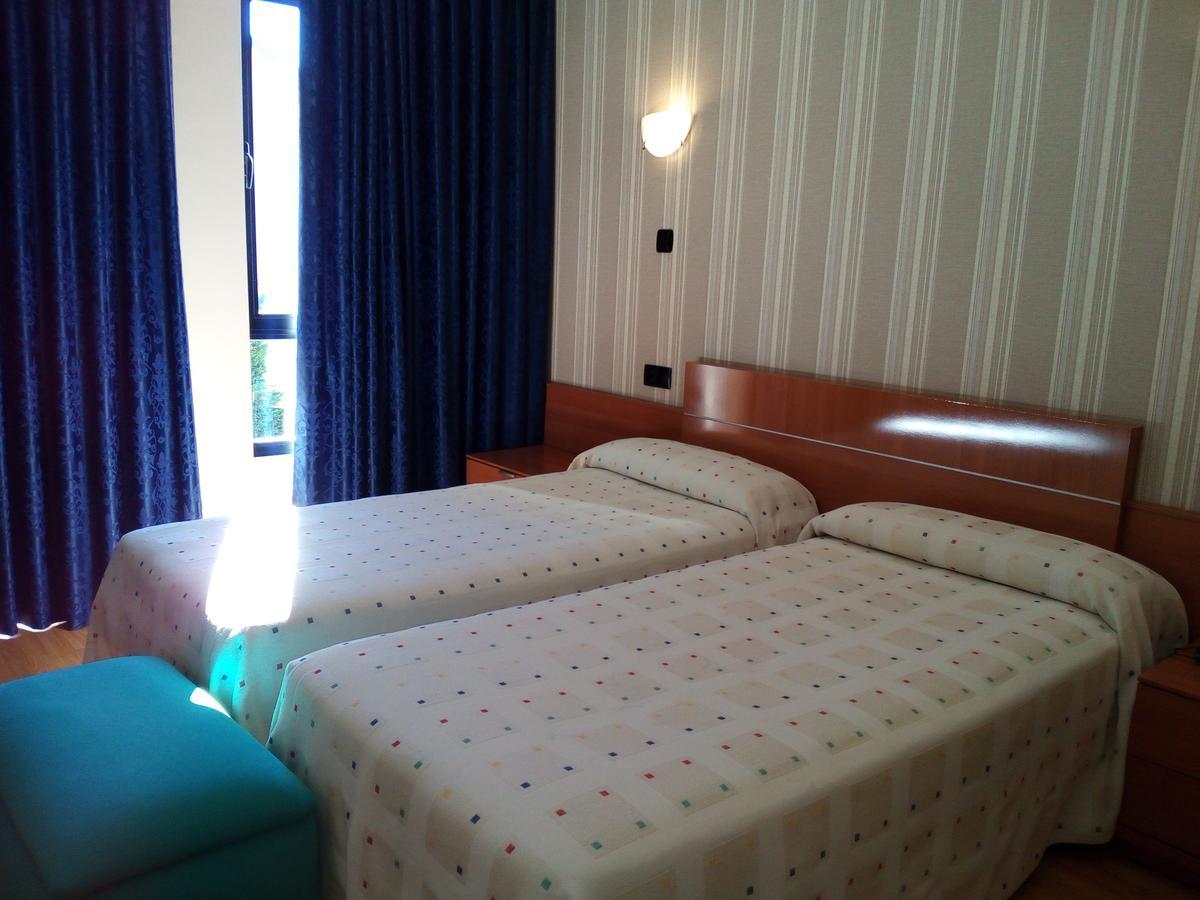 Motel Acropolis Camponaraya Kültér fotó