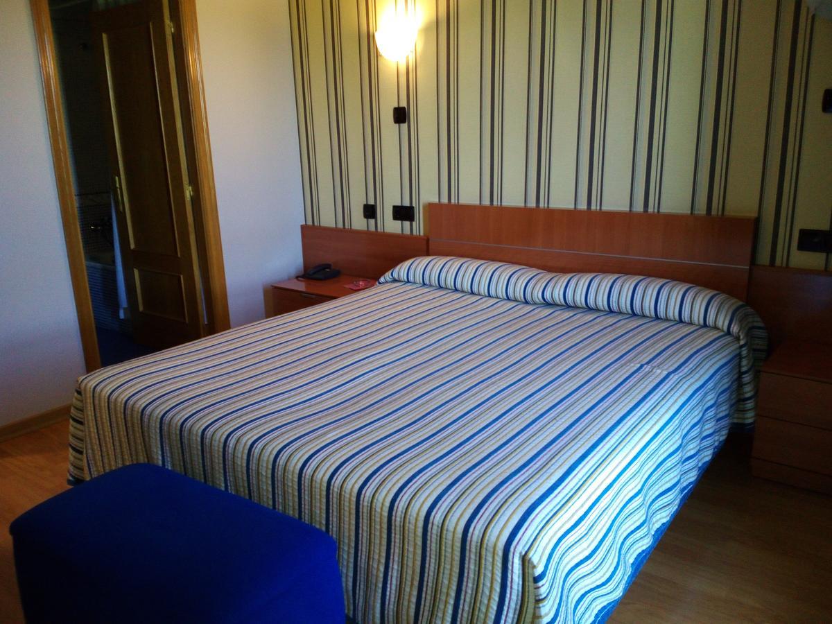 Motel Acropolis Camponaraya Kültér fotó